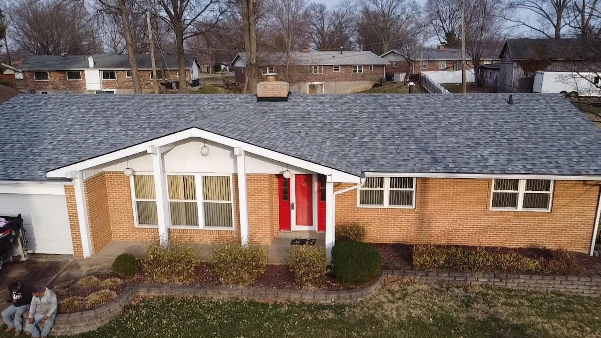 W&W Roofing orange brick