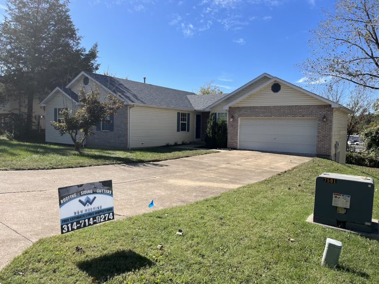 W&W Roofing sign